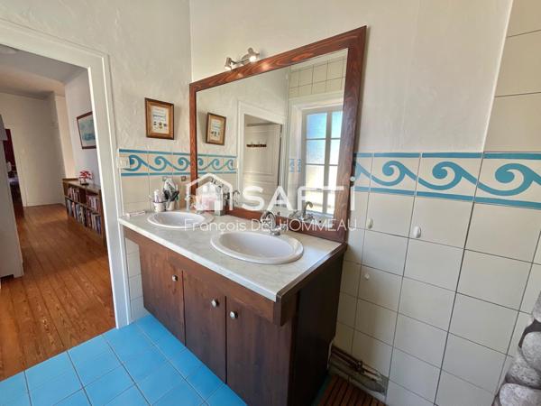 Maison de caractère 130m2, 4 chambres, garage et jardin