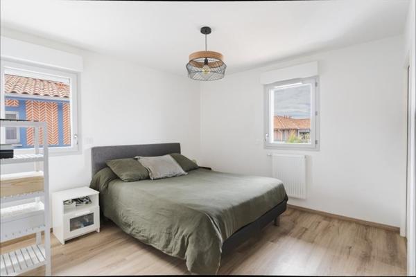 Maison à vendre 420 000 € Tosse 4 p 92 m² DPE B