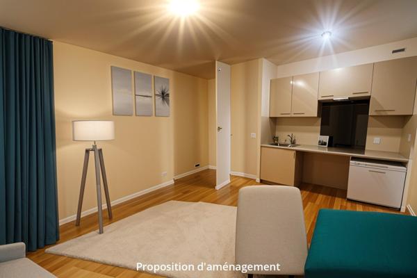 Un studio lumineux, entièrement meublé, centre Saint Germain