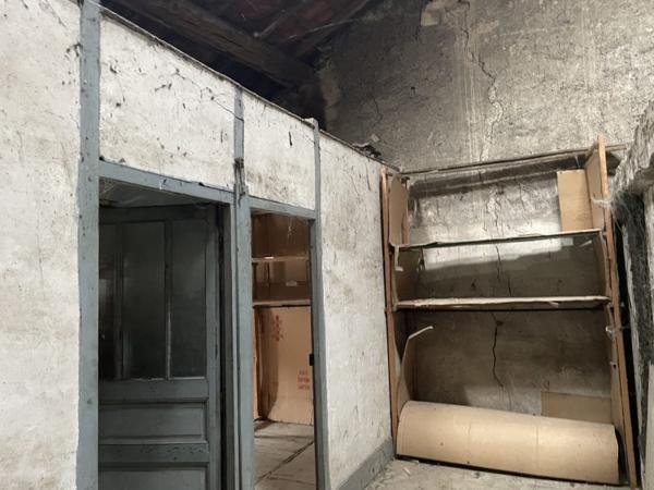 Immeuble à vendre |  Bourganeuf |  261 m²