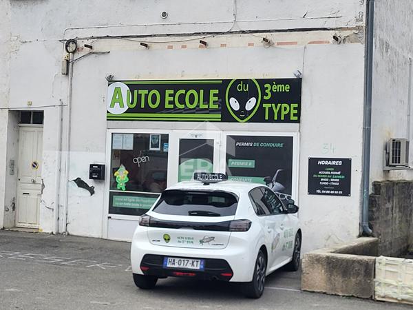 Local commercial ( vente des murs) Sisteron, très bonne visibilité