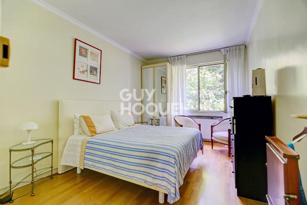 PARIS XVI, proche rue d'Auteuil, 3ch, parking balcon