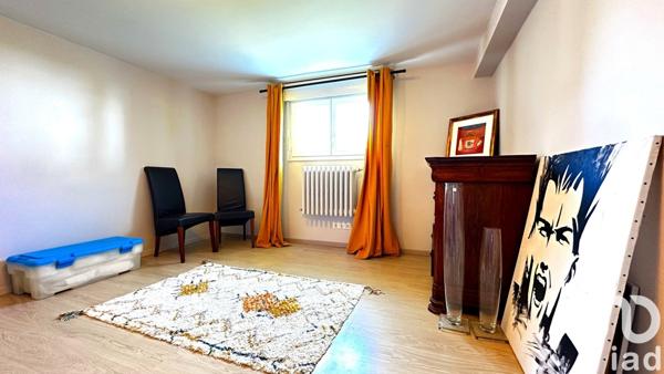 Maison à vendre 8 pièces 178 m² Saint-Romain-le-Puy