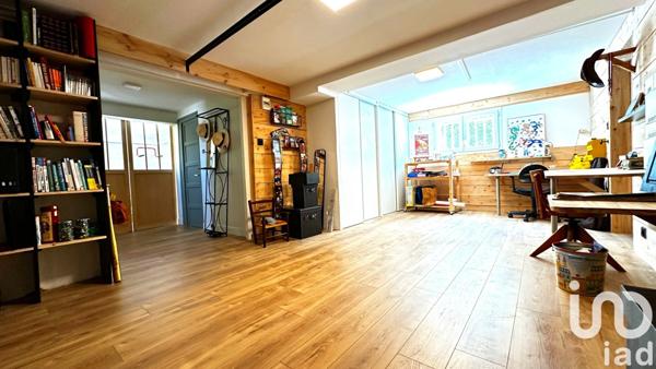 Maison à vendre 8 pièces 178 m² Saint-Romain-le-Puy