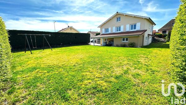 Maison à vendre 8 pièces 178 m² Saint-Romain-le-Puy