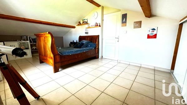 Maison à vendre 8 pièces 178 m² Saint-Romain-le-Puy