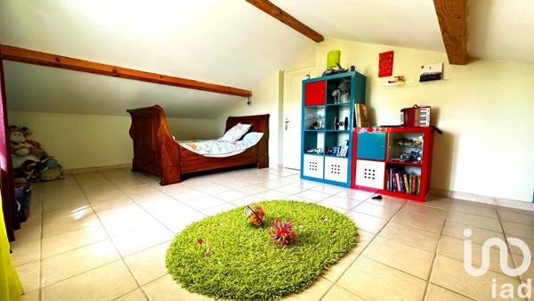 Maison à vendre 8 pièces 178 m² Saint-Romain-le-Puy