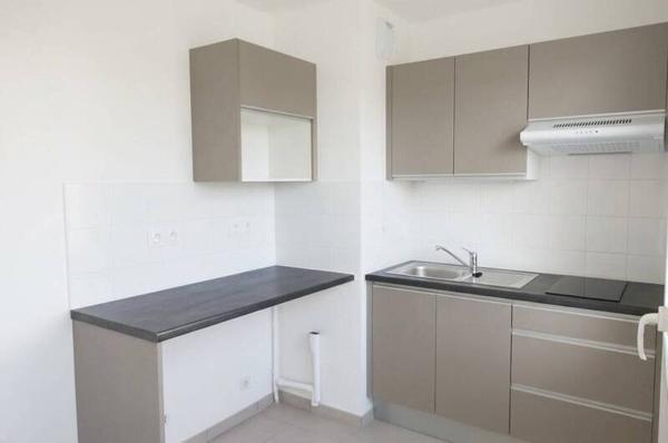 Appartement 2 pièces                                        - 44800 Saint-Herblain - Sillon de Bretagne Réf : 12518