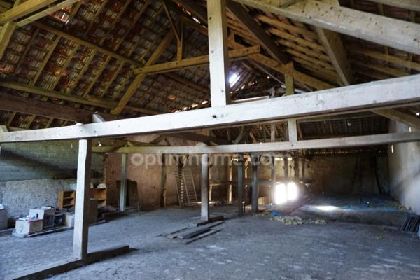 Maison des années 1700 en pierres et ses dépendances à MEURCOURT (70)