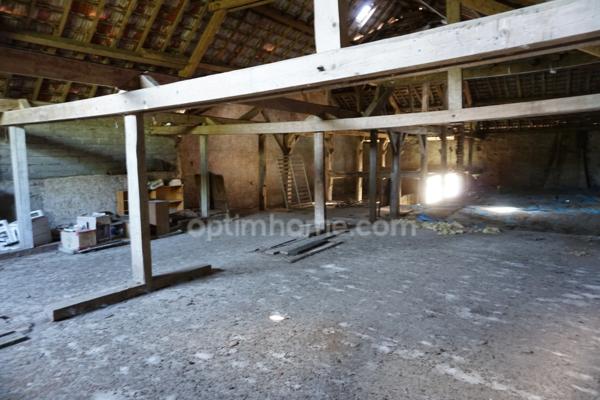 Maison des années 1700 en pierres et ses dépendances à MEURCOURT (70)