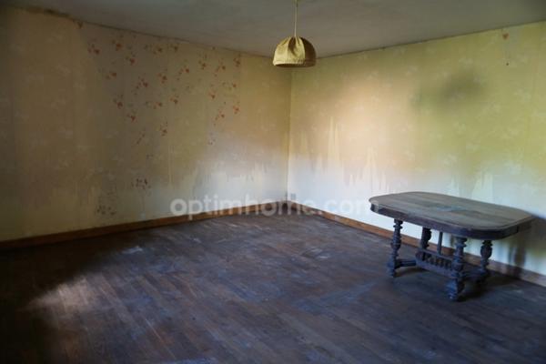 Maison des années 1700 en pierres et ses dépendances à MEURCOURT (70)