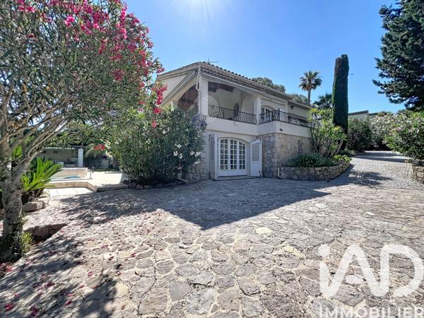 Maison à vendre 9 pièces 204,91 m² Mougins