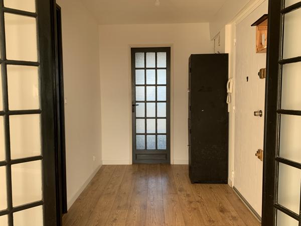 Appartement T3 avec balcon, cave et garage