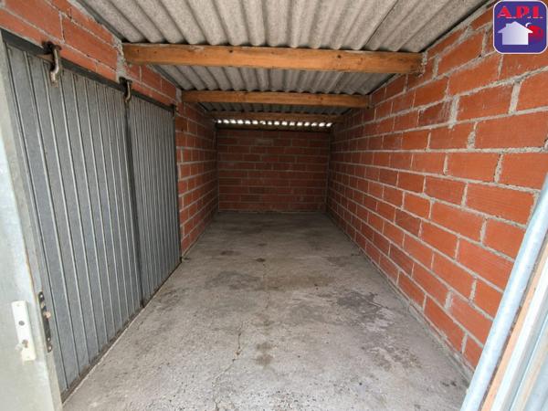 GARAGE DE 13 M2