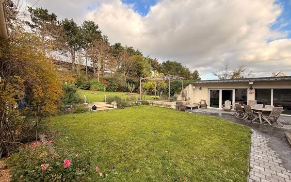 Maison à vendre    6 pièces • 260 m2 Caen