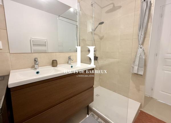 Appartement à louer, 5 pièces - Roubaix 59100