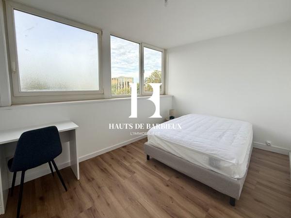 Appartement à louer, 5 pièces - Roubaix 59100