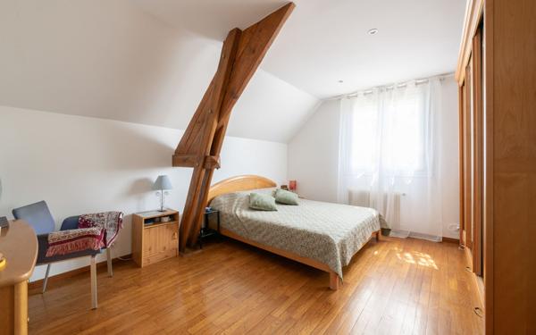 Maison à vendre    6 pièces • 208 m2 Chelles