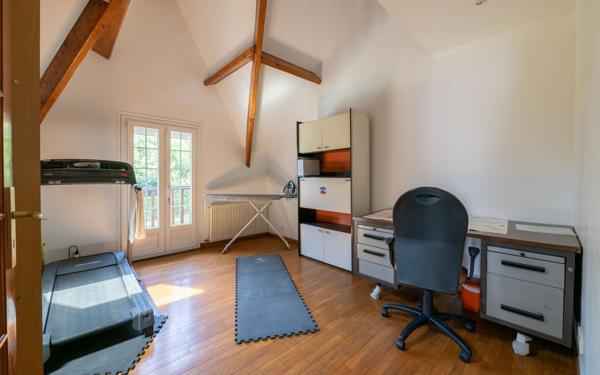 Maison à vendre    6 pièces • 208 m2 Chelles