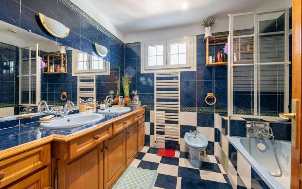 Maison à vendre    6 pièces • 208 m2 Chelles