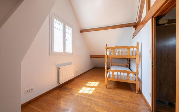 Maison à vendre    6 pièces • 208 m2 Chelles