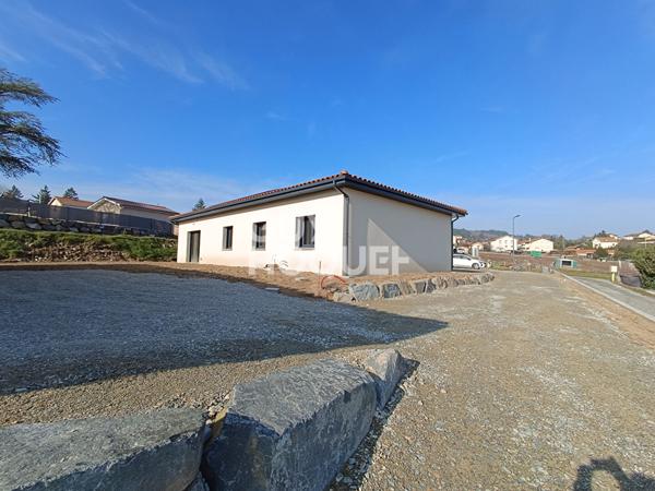 Maison Neuve de 99 m2 avec panneaux solaires à Boën