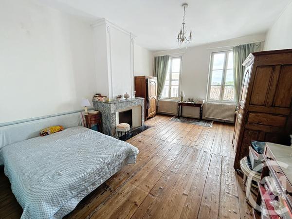 Appartement F5 à vendre  5 pièces - 136,62 m2 ROCHEFORT - 17