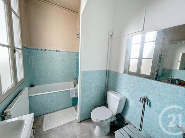 Appartement F5 à vendre  5 pièces - 136,62 m2 ROCHEFORT - 17