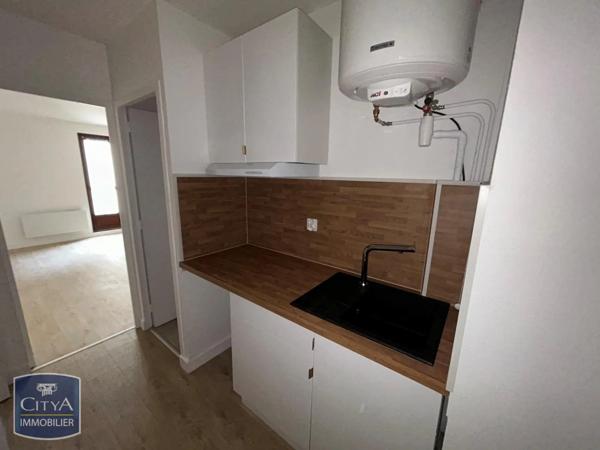Appartement à louer 1 pièce 27m² Saint-Étienne (42000)