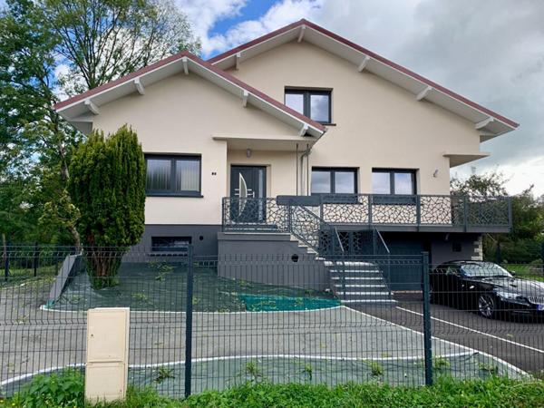 Vaste maison 8 minutes du centre ville de  Belfort