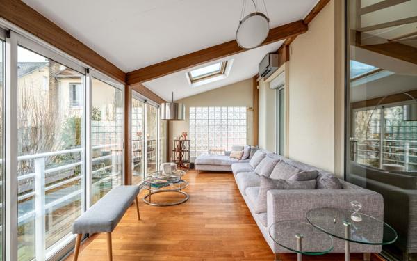 Maison à vendre    8 pièces • 195 m2 Versailles