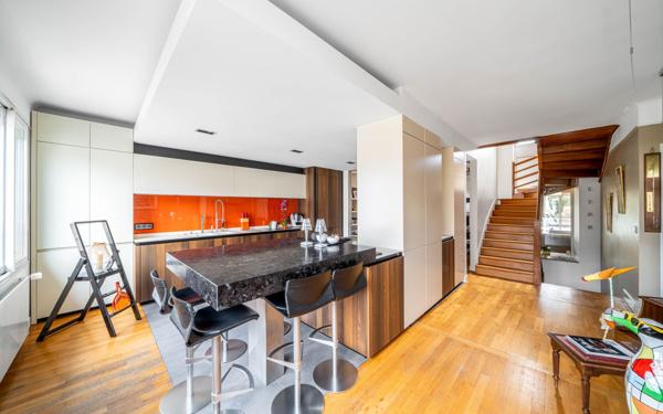 Maison à vendre    8 pièces • 195 m2 Versailles