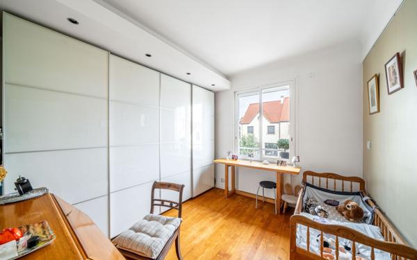 Maison à vendre    8 pièces • 195 m2 Versailles