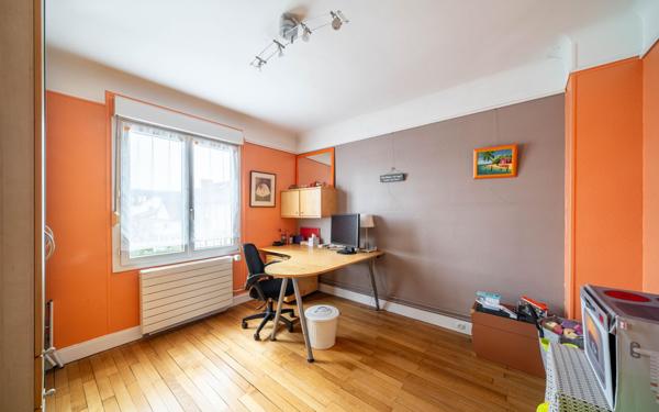 Maison à vendre    8 pièces • 195 m2 Versailles