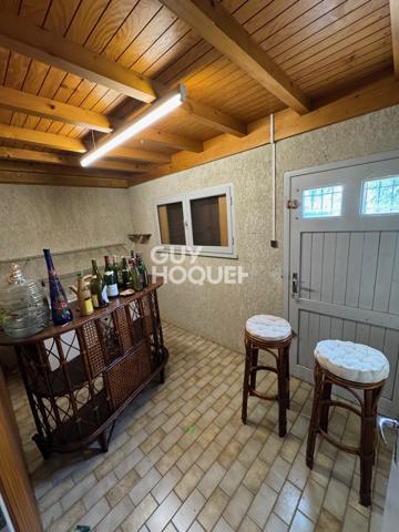 Maison 4 pièces avec sous-sol complet et garage attenant