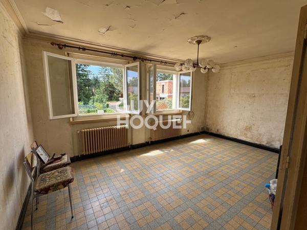 Maison 4 pièces avec sous-sol complet et garage attenant