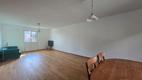 MAISON TRADITIONNEL 3 CHAMBRES AVEC JARDIN CENTRE VILLE DE SAVIGNY