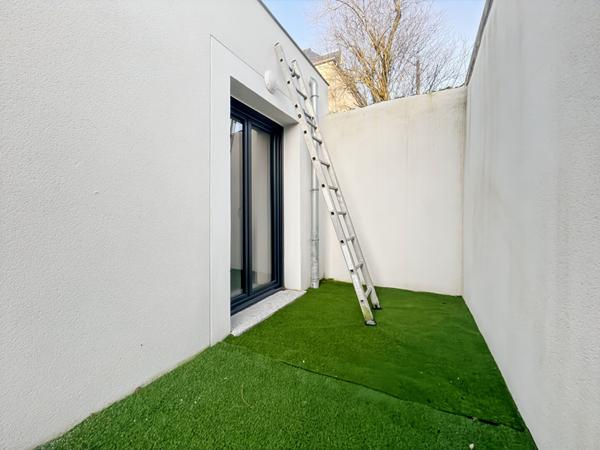 APPARTEMENT F2 AVEC EXTERIEUR (30.83m²)