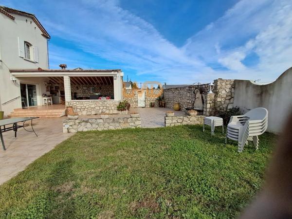 A vendre: complexe immobilier -880 000€