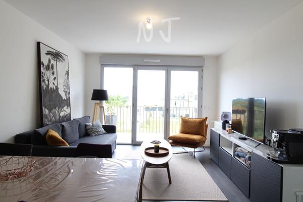 Appartement à louer Angers – 2 grandes chambres, 1 balcon.