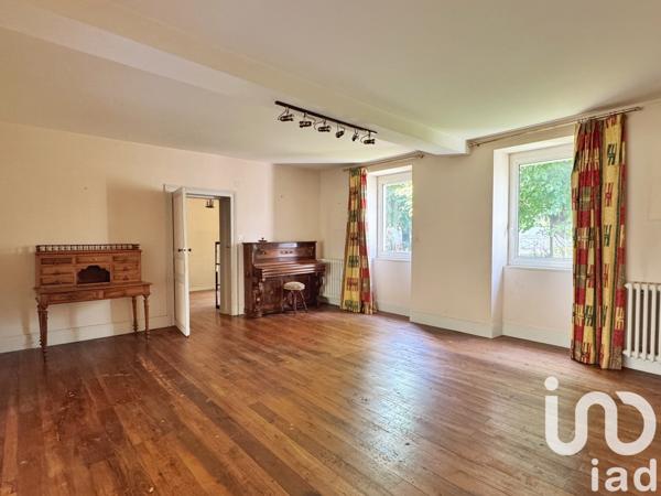 House for sale 10 rooms 272 m² Mansle-les-Fontaines