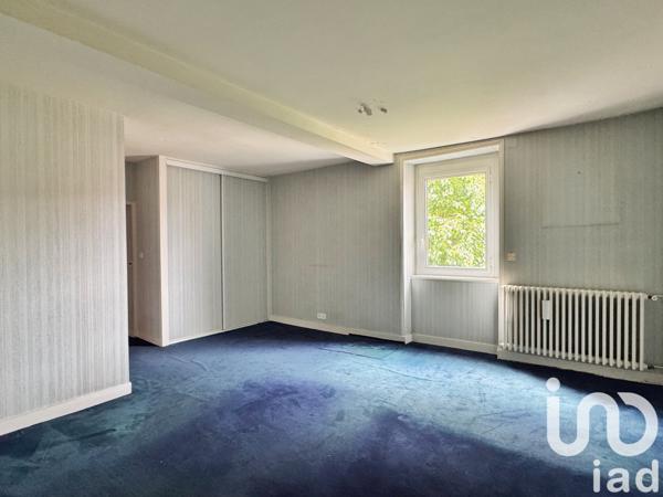 House for sale 10 rooms 272 m² Mansle-les-Fontaines