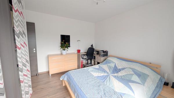 Maison - 8 pièces - 216 m²