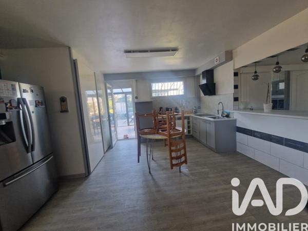 Maison à vendre 8 pièces 251 m² Angoulême