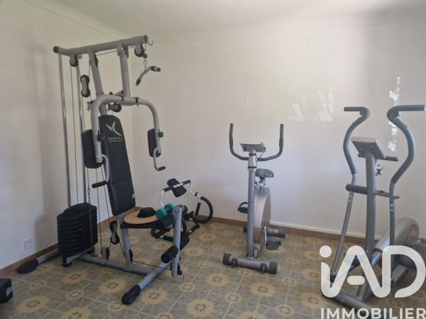 Maison à vendre 8 pièces 251 m² Angoulême