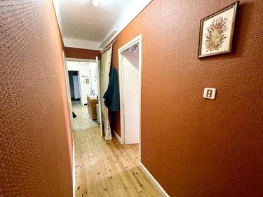 Maison à vendre à Saint-Chély-d'Apcher en Lozère (48200), ref : 48032-222