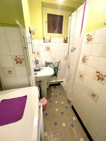 Maison à vendre à Saint-Chély-d'Apcher en Lozère (48200), ref : 48032-222