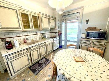 Maison à vendre à Saint-Chély-d'Apcher en Lozère (48200), ref : 48032-222