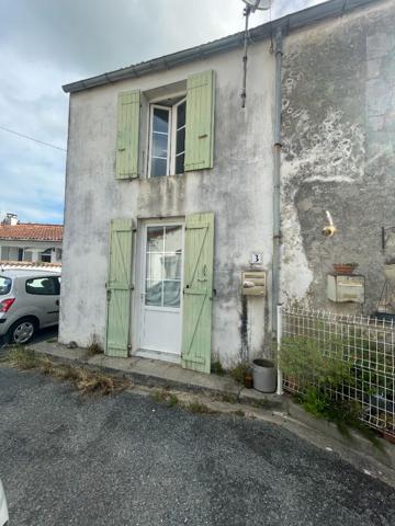 Le Chateau D Oleron - maison en pierre avec chai indépendant
