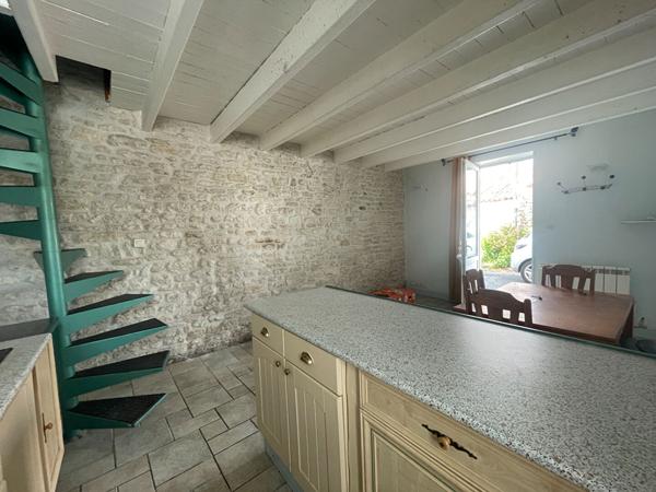 Le Chateau D Oleron - maison en pierre avec chai indépendant